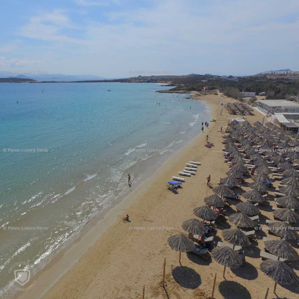 Santa Maria Beach à Paros