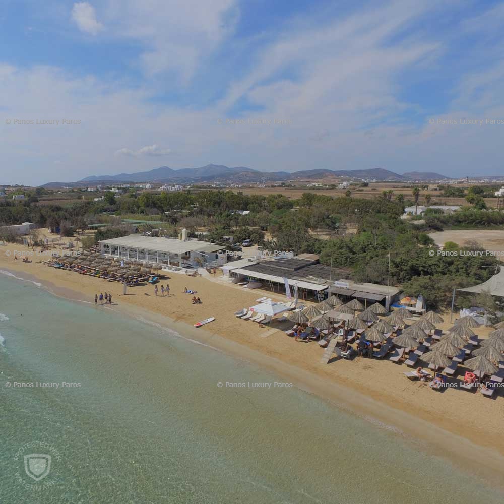 Santa Maria Beach à Paros