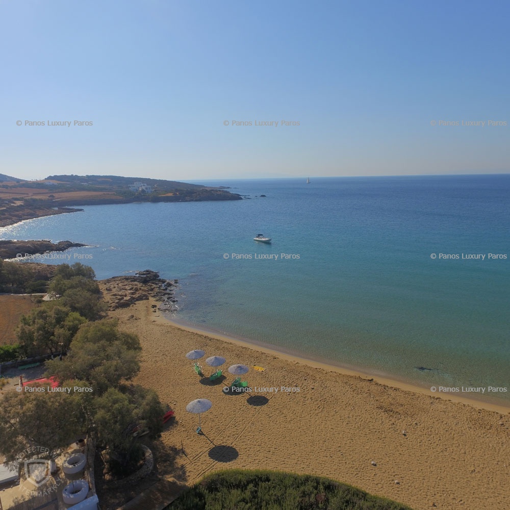 Plage de Faragas à Paros
