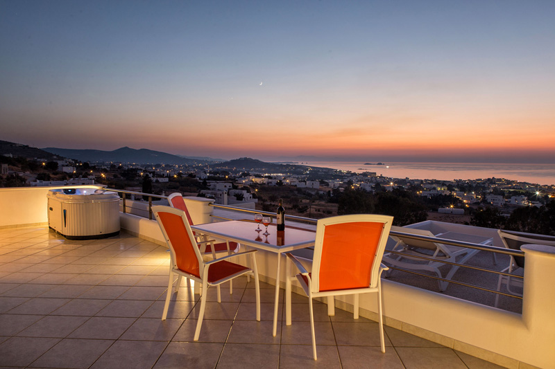 Thumbnail for Suita lussuosa Panos con jacuzzi in affitto a Paros