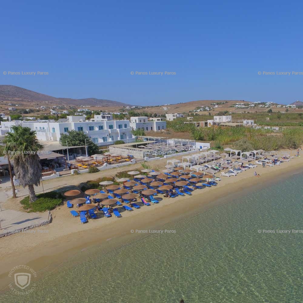 Golden Beach a Paros