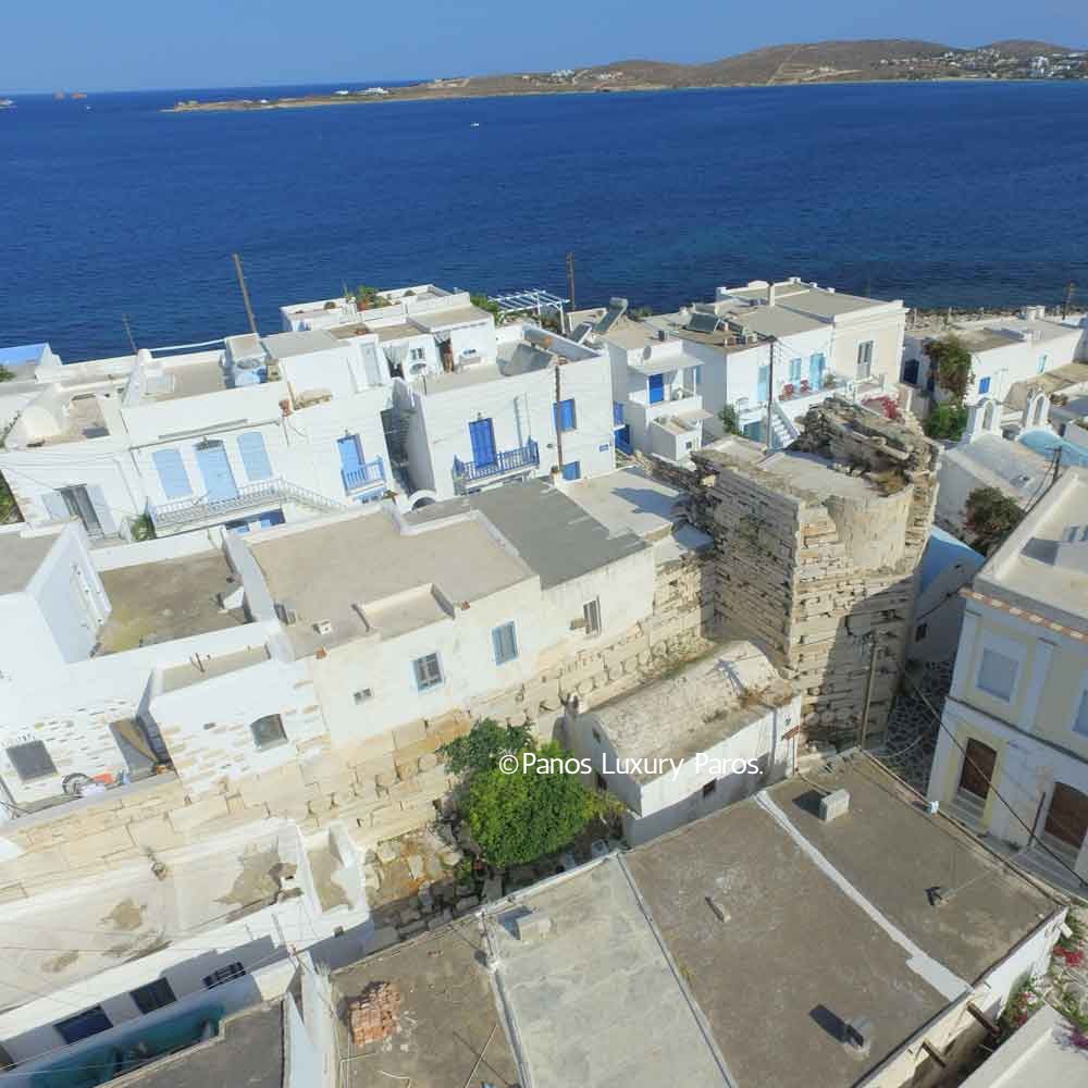 Il Castello Franco a Paros