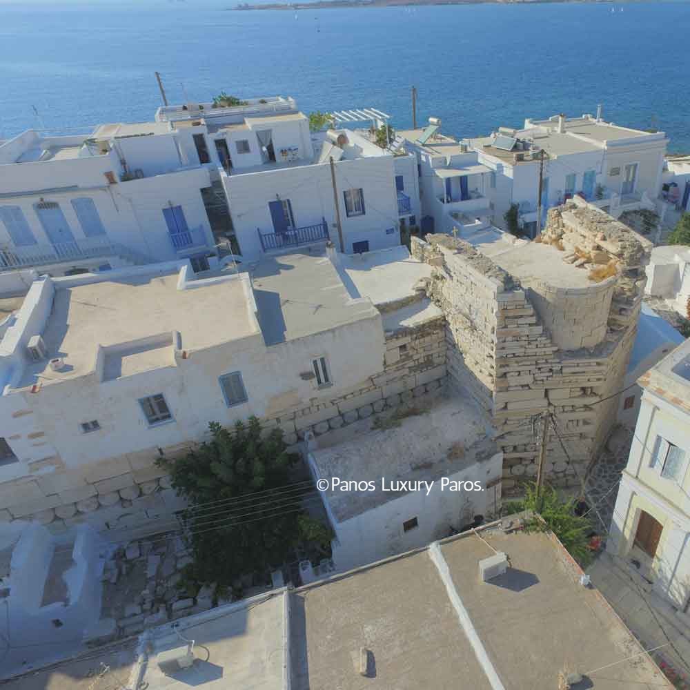 Il Castello Franco a Paros