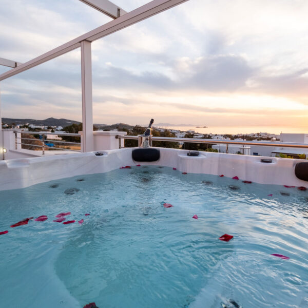 Thumbnail for Villa con Jacuzzi e Vista Unica sul Mare e Tramonto a Paros