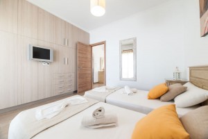 Twin Bedroom