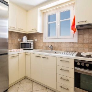 Kitchen - Panos Parikia Apartment