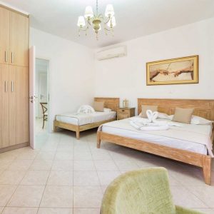 Bedroom - Panos Parikia Apartment